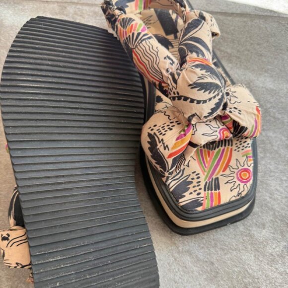 FARM RIO Scarf Sandals - Size 10 - Picture 7 of 7